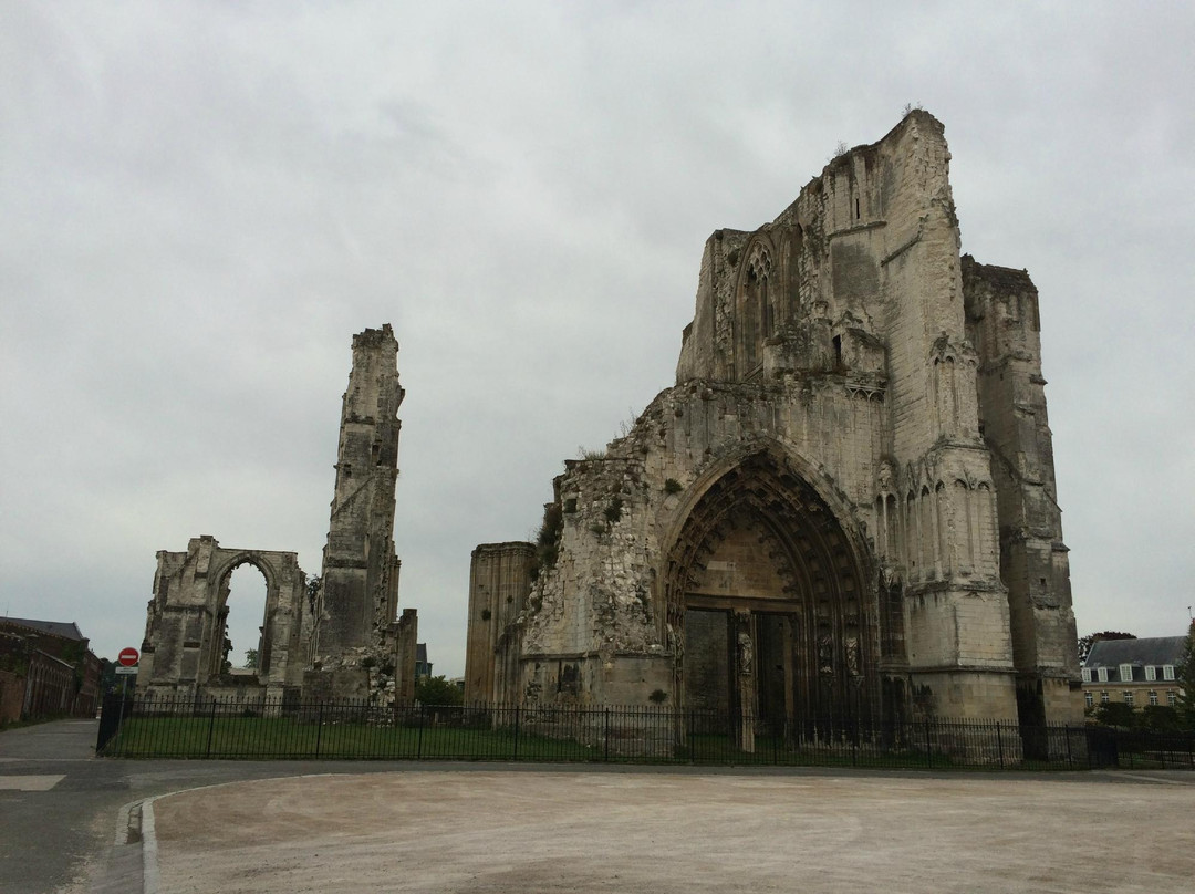 Ruines de l'Abbaye Saint-Bertin景点图片