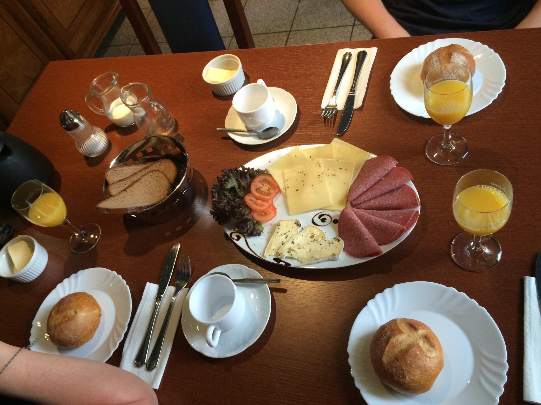 La Piazza Hotel-官方