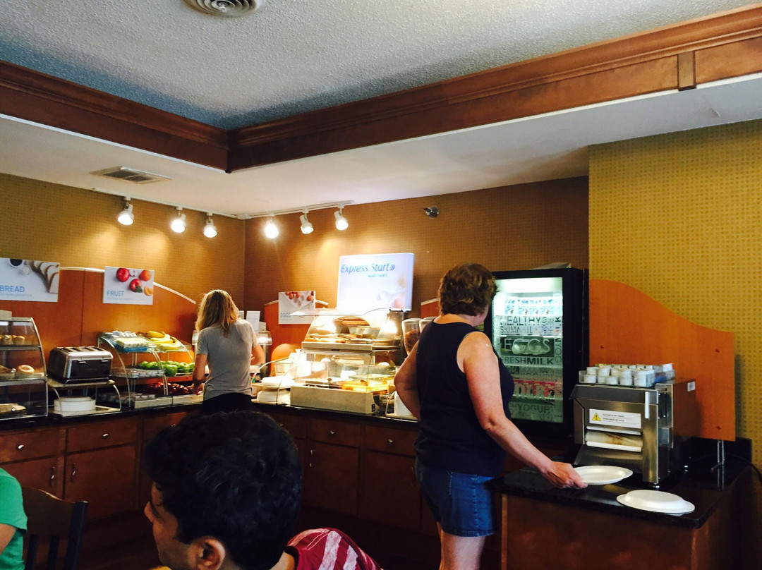 Lodi酒店住宿-Holiday Inn Express Deforest (Madison Area) by IHG
