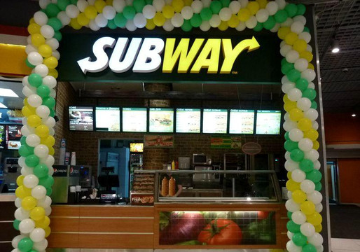Lesnoi餐馆和美食-Subway