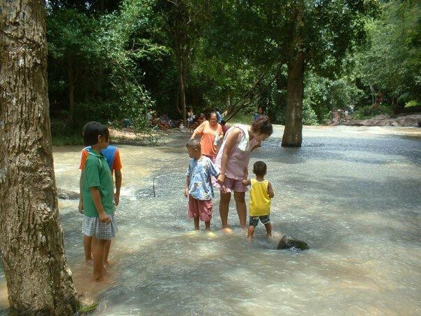 Samrong Kiat Waterfall  (Namtok Pisad)-坤汉必去景点