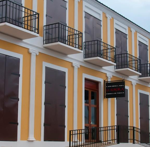 La Aurora Cigar Factory-圣地亚哥必去景点