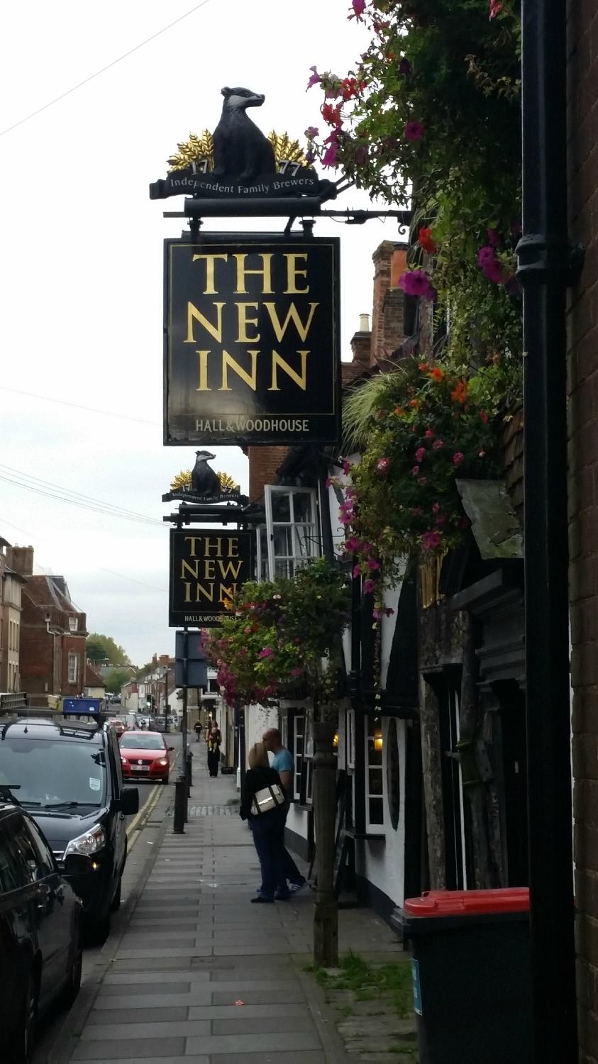 The New Inn and Old House-官方