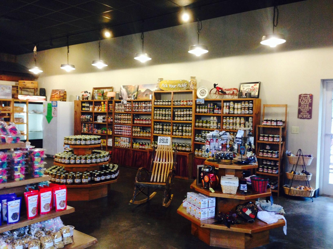 Taste of Amish & General Store景点图片