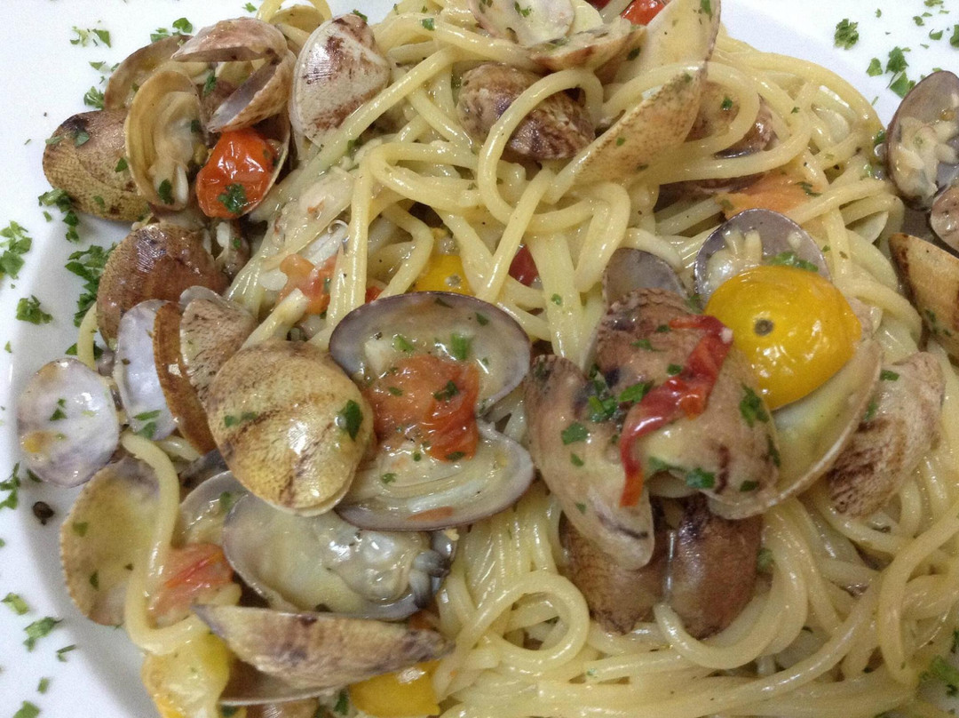 Boumhel El Bassatine餐馆和美食-La Bottega Hôtel Et Restaurant