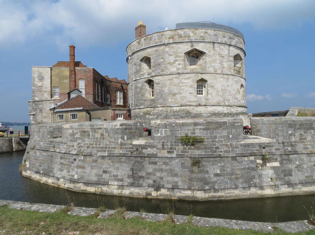 Calshot Castle景点图片