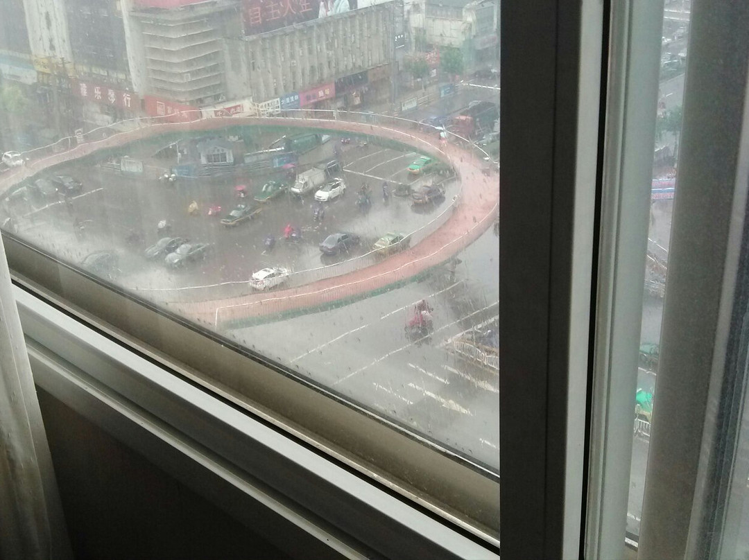 古阳国际大酒店主图