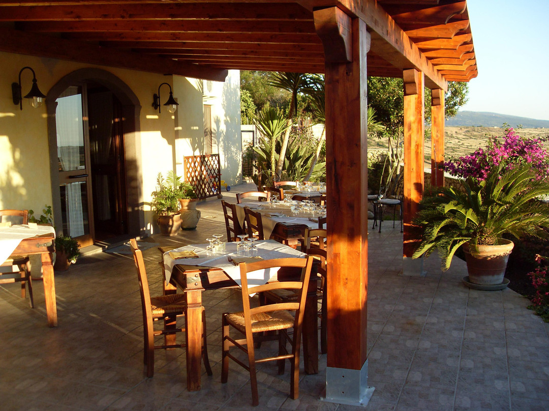 Tresnuraghes餐馆和美食-Ristorante Da Cristian