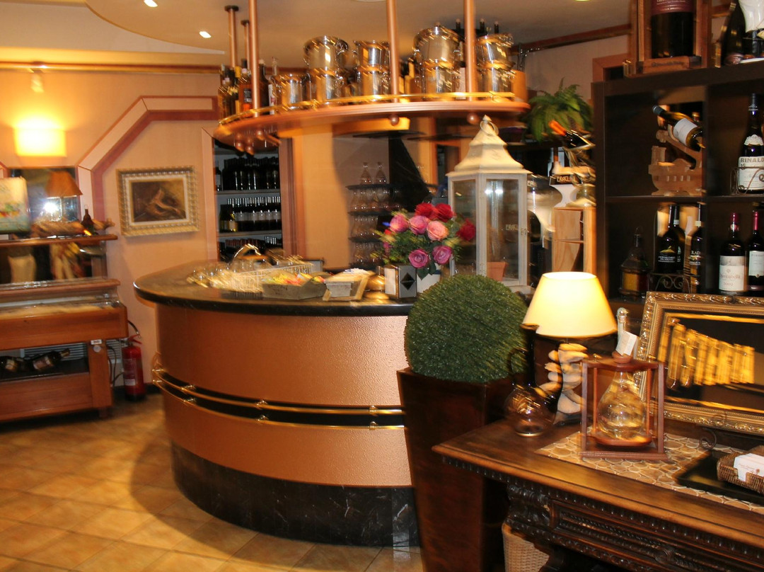 蒙泰卢波菲奥伦蒂诺餐馆和美食-Osteria Livornese