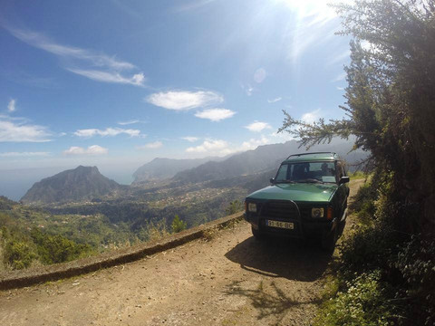 Hit the Road Tours-沙尔必去景点