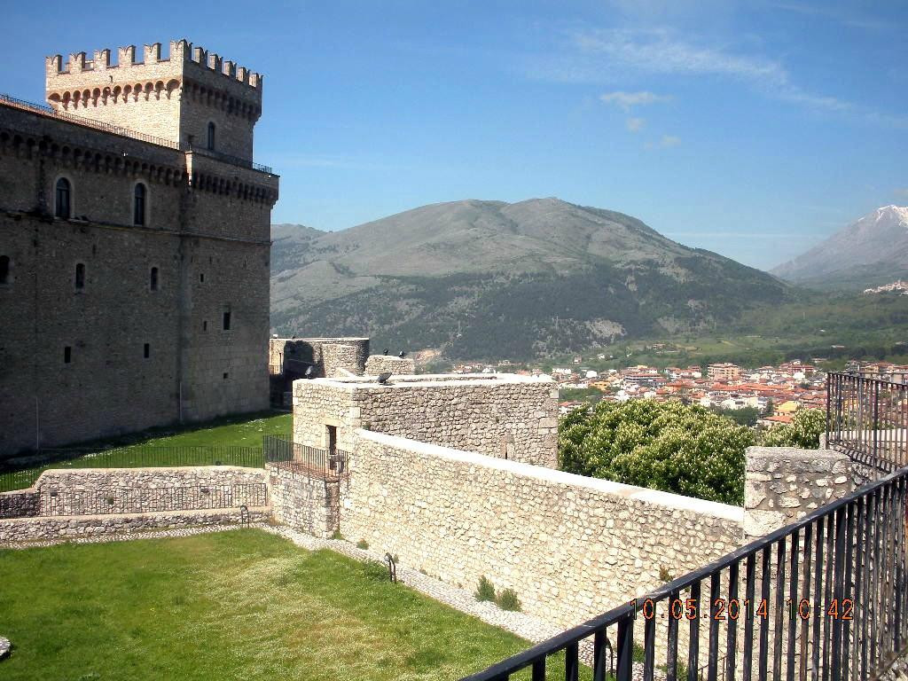 Castello Piccolomini di Celano景点图片
