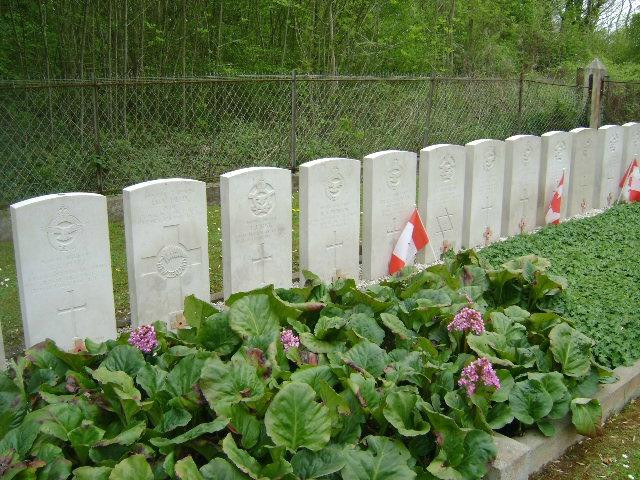 French National Cemetery景点图片