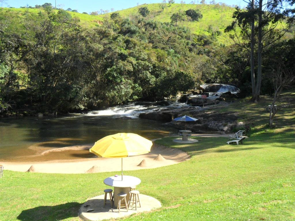 Prainha Ronan Ranoi-Extrema必去景点