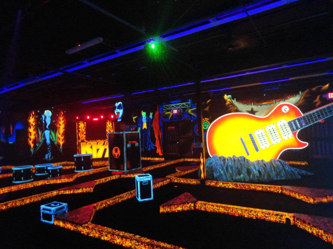 Kiss Monster Mini Golf-拉斯维加斯必去景点