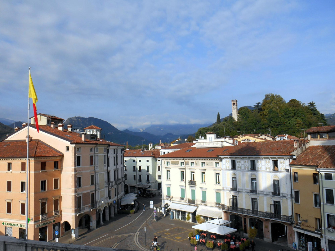 Piazza Alessandro Rossi-斯基奥必去景点