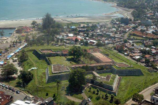 Fort Marlborough-明古鲁必去景点