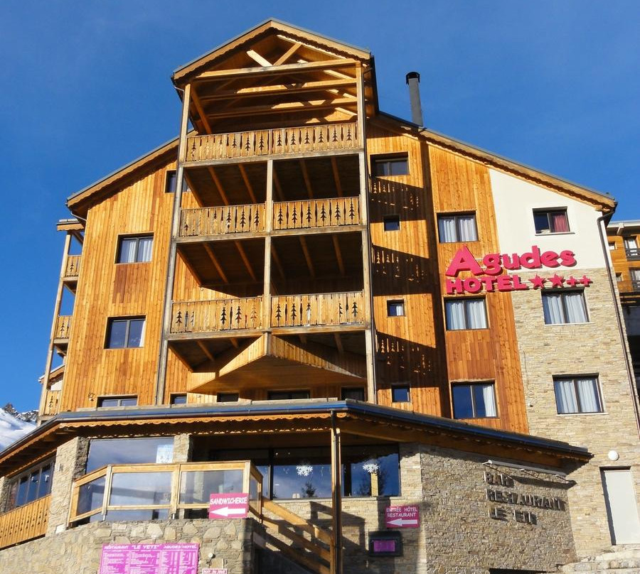 Agudes Hôtel主图