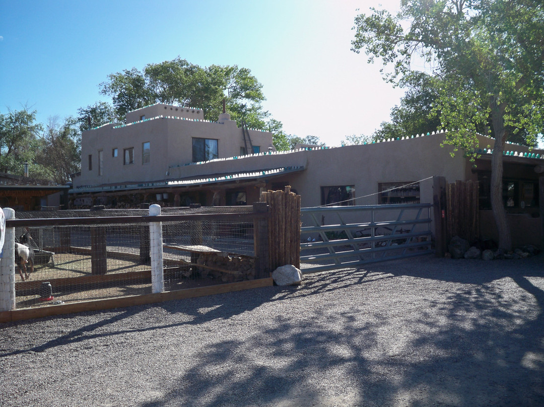 Casa Grande Trading Post Petting Zoo & Cerrillos Turquoise Mining Museum-Cerrillos必去景点