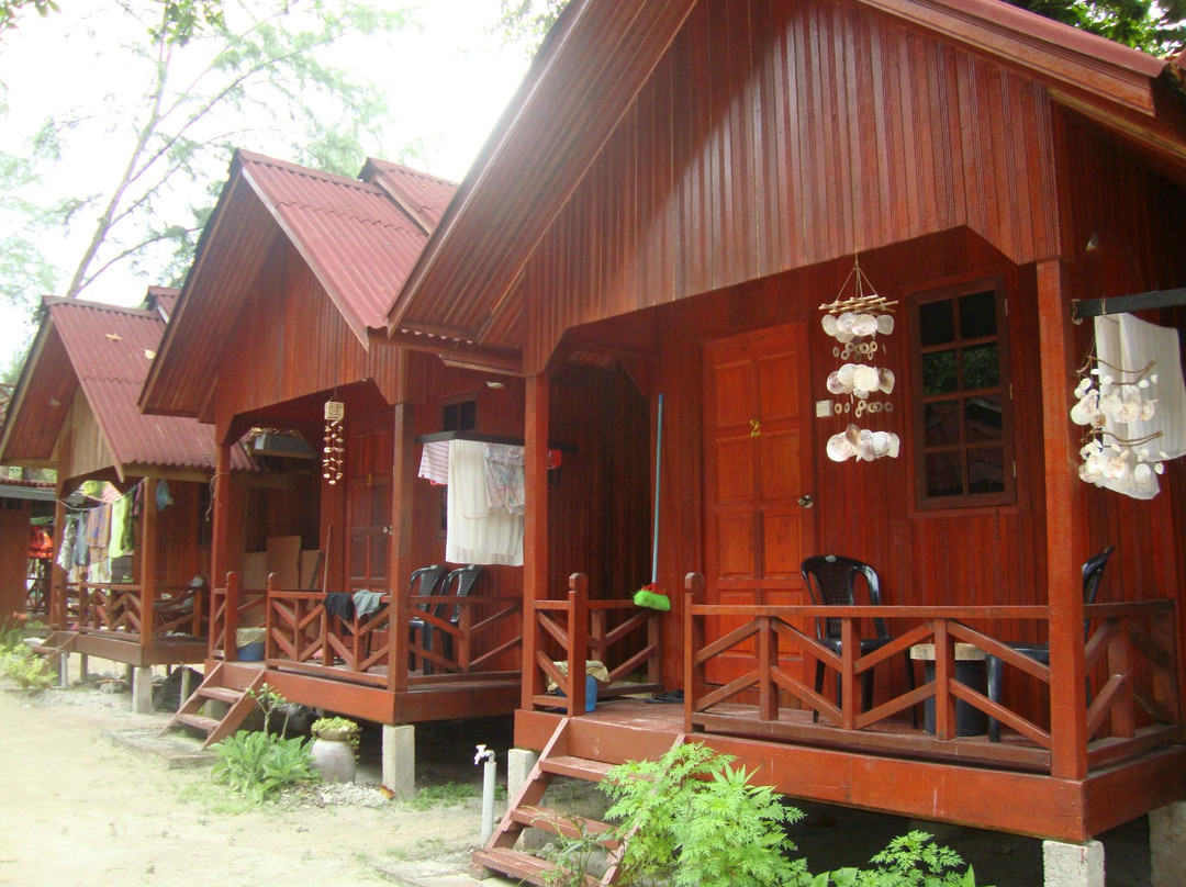 D'Ayumni House