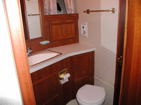 Indiscretion Yacht Charters-波士顿必去景点