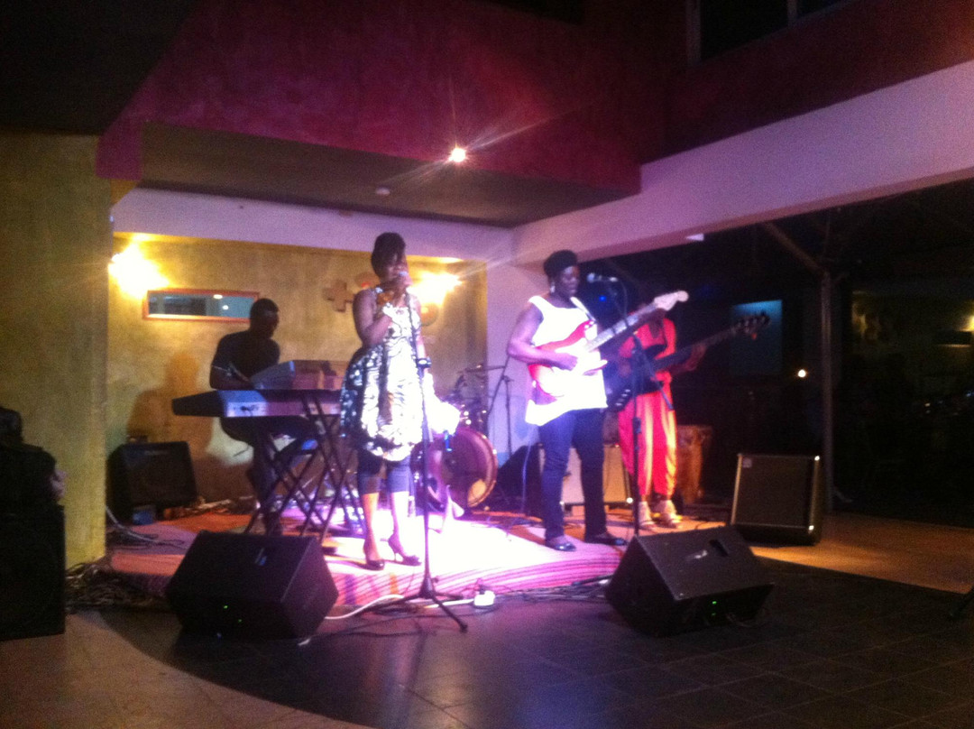 +233 Jazz Bar & Grill