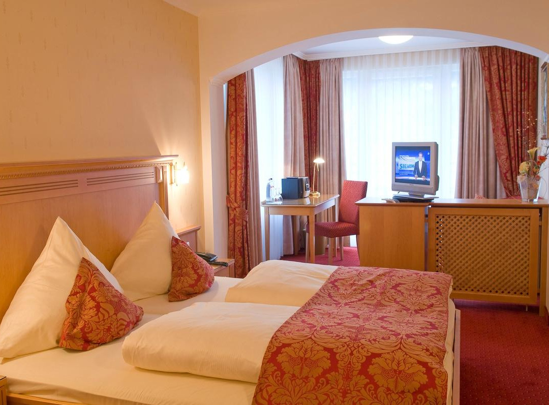 Moselstern Hotel Brixiade&Triton主图