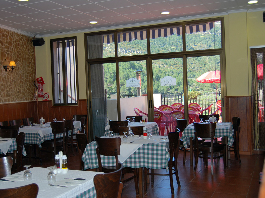 La Piedra del Mediodia主图