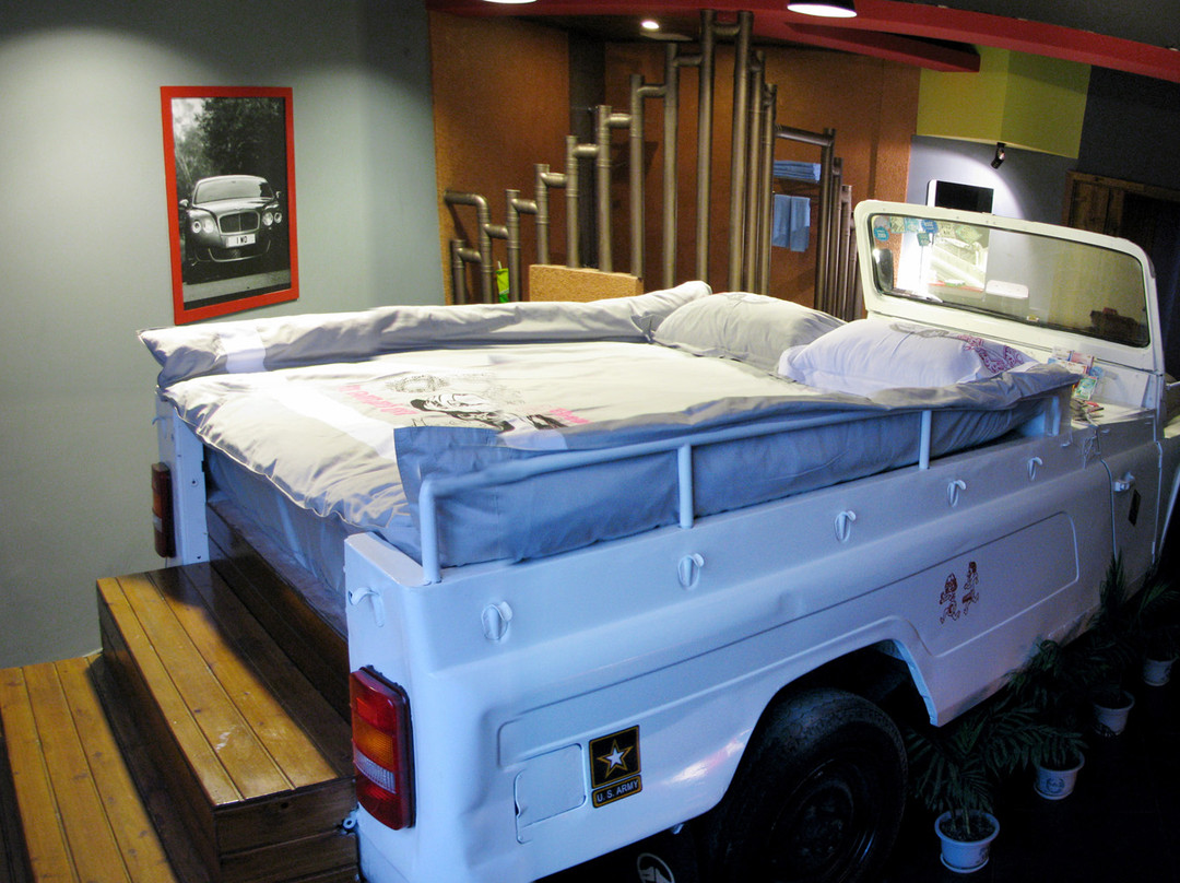 酣噜噜时尚酒店主图