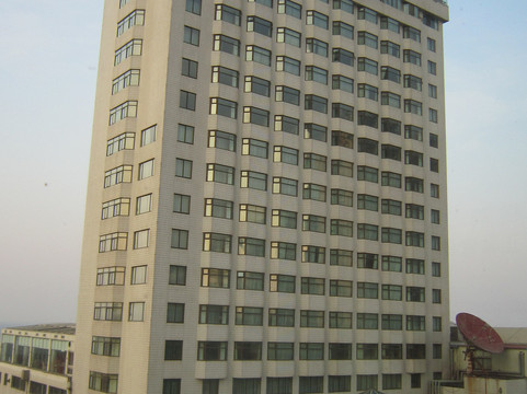 烟台虹口大酒店主图