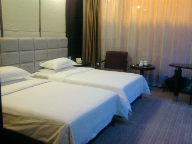 富世龙国际酒店主图