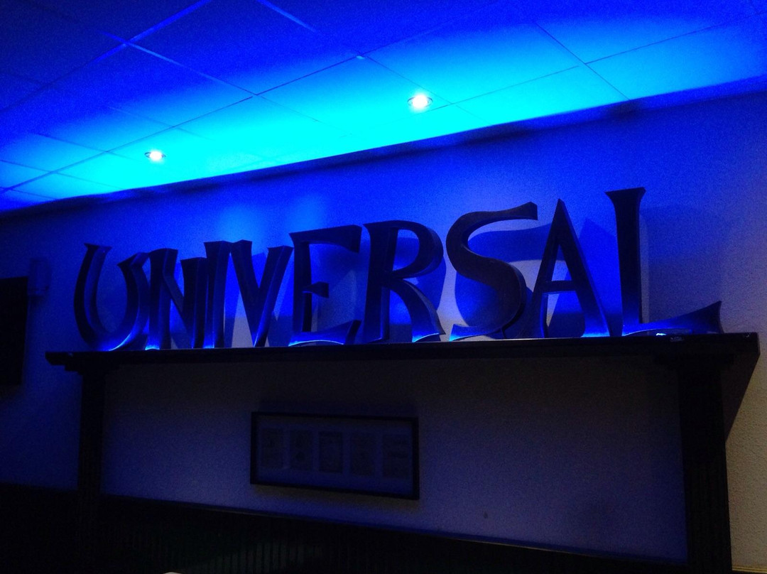 Almaraz de Duero餐馆和美食-Cafe Universal