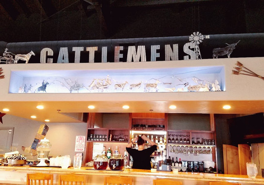 Loma餐馆和美食-Cattlemen's Bar & Grill