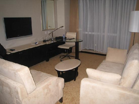 嘉豪淮海国际豪生酒店主图