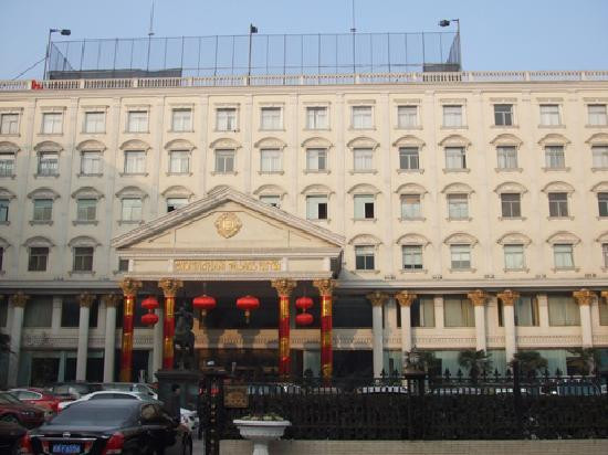 白金汉宫大酒店主图