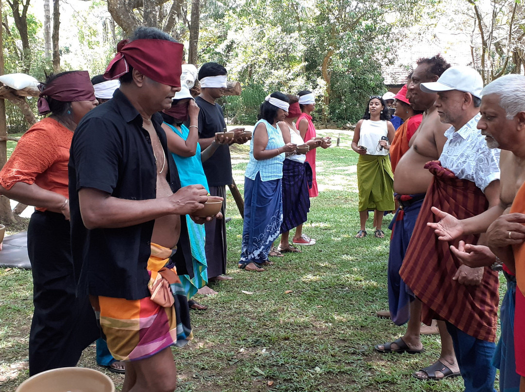 锡吉里亚村酒店主图