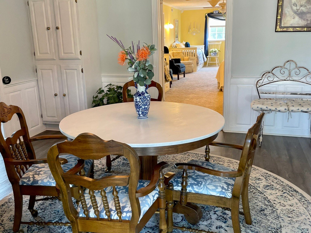 Azalea House B&B主图