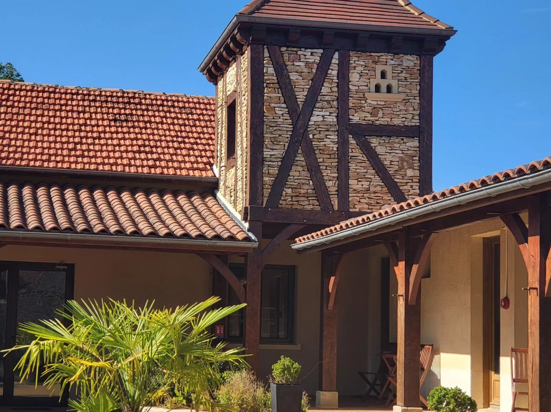 霍涅地区酒店主图