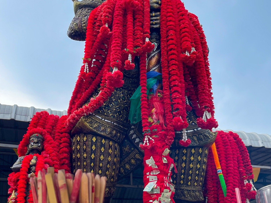 Wat Chalo-挽粿必去景点