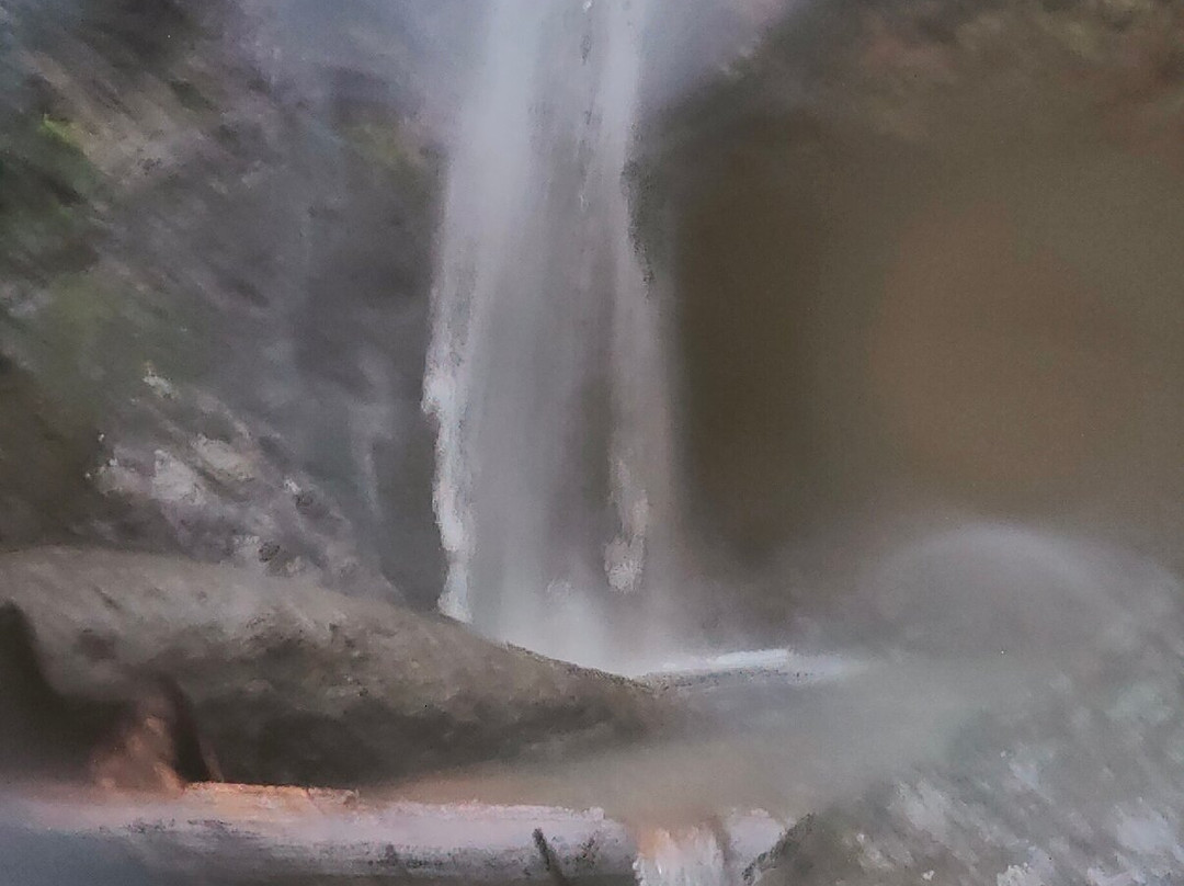 Sym Waterfall-阿斯塔拉必去景点