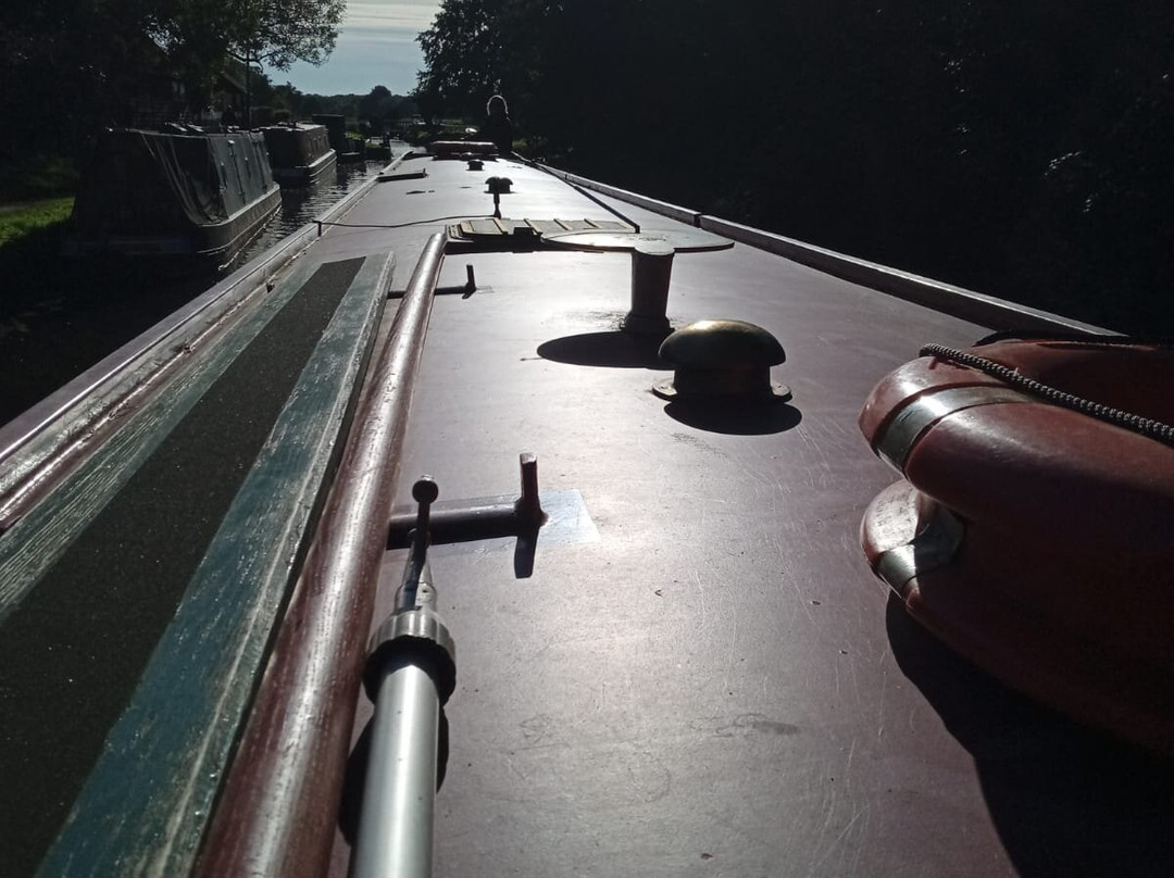 Farncombe Boat House景点图片
