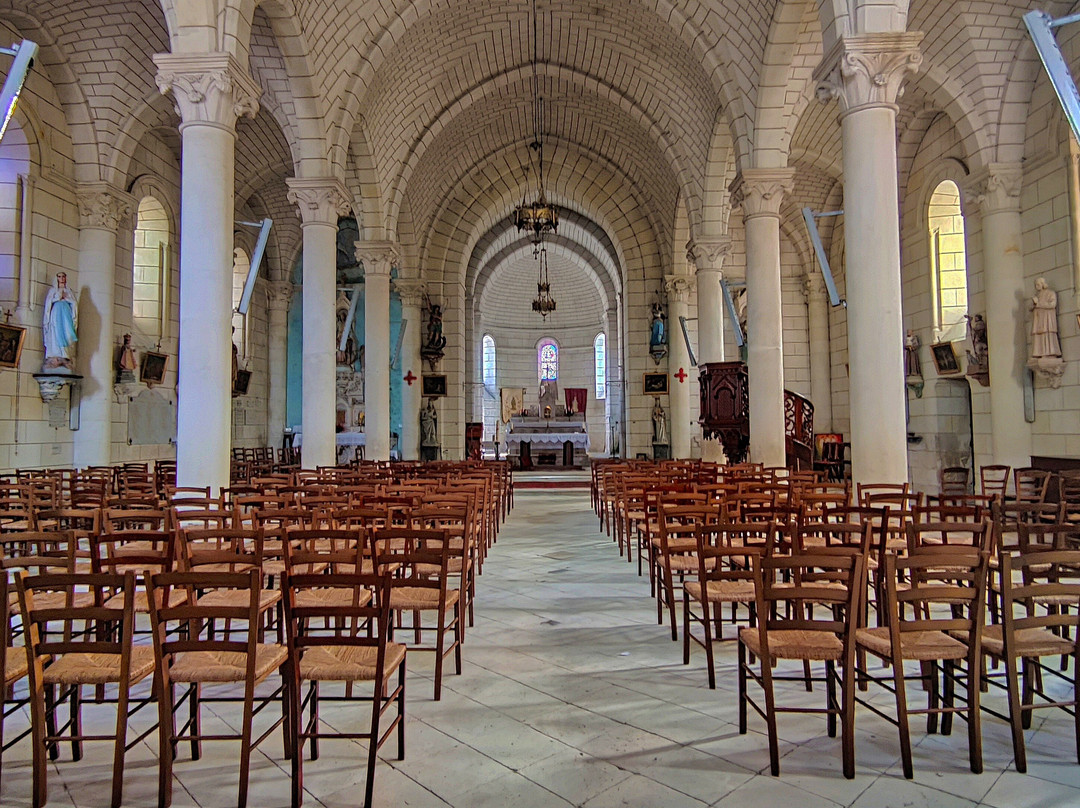Eglise Notre Dame de Cléré-les-Pins景点图片