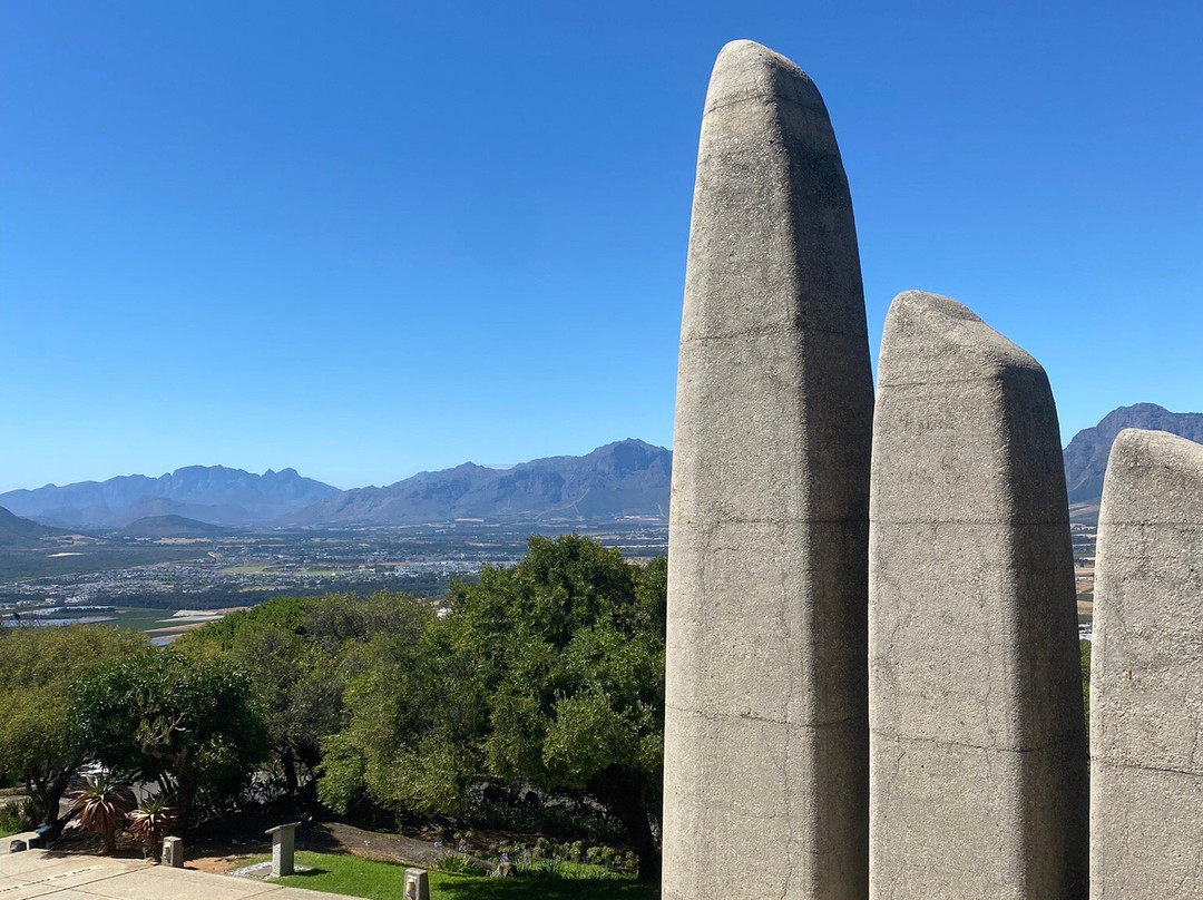 Taalmonument Op Paarlberg-帕尔必去景点