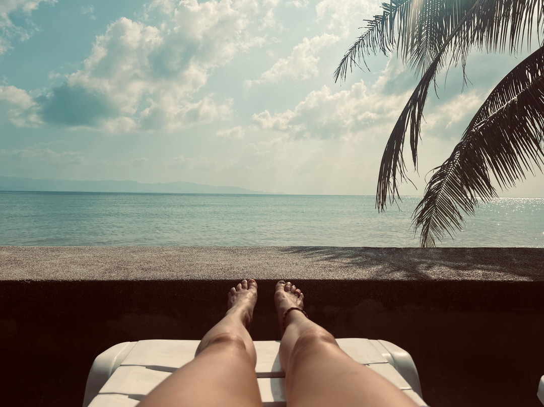 神曲海滩度假酒店主图