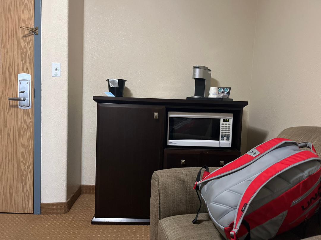 Super 8 by Wyndham Edmonton International Airport主图