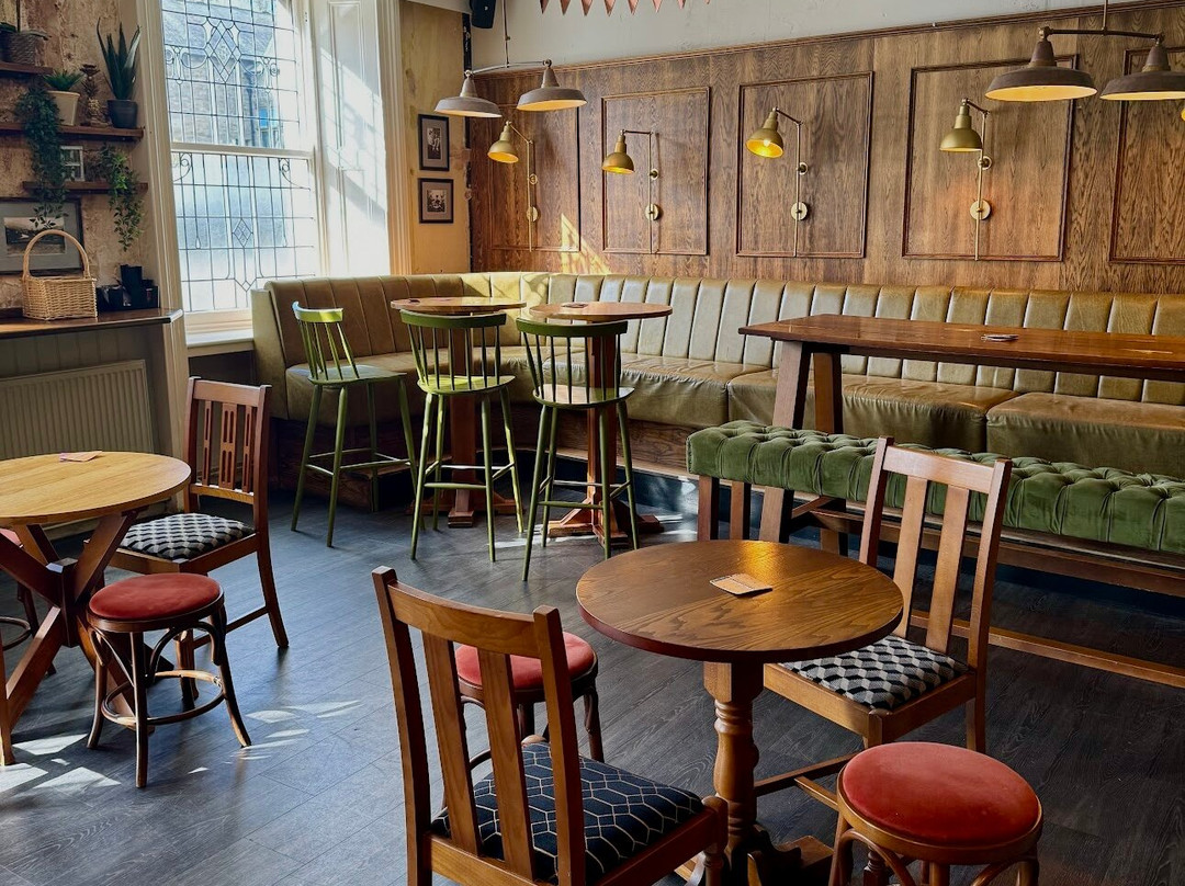 The Queens Head主图