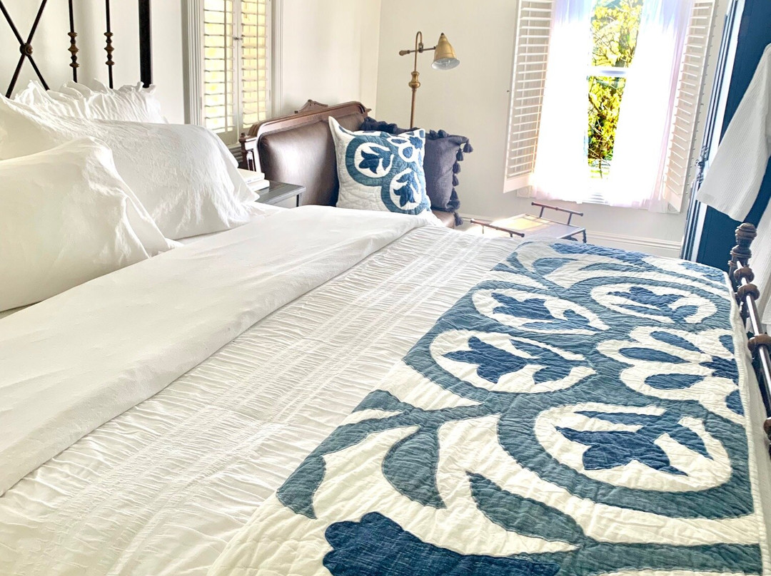 Plantation House Bed and Breakfast主图