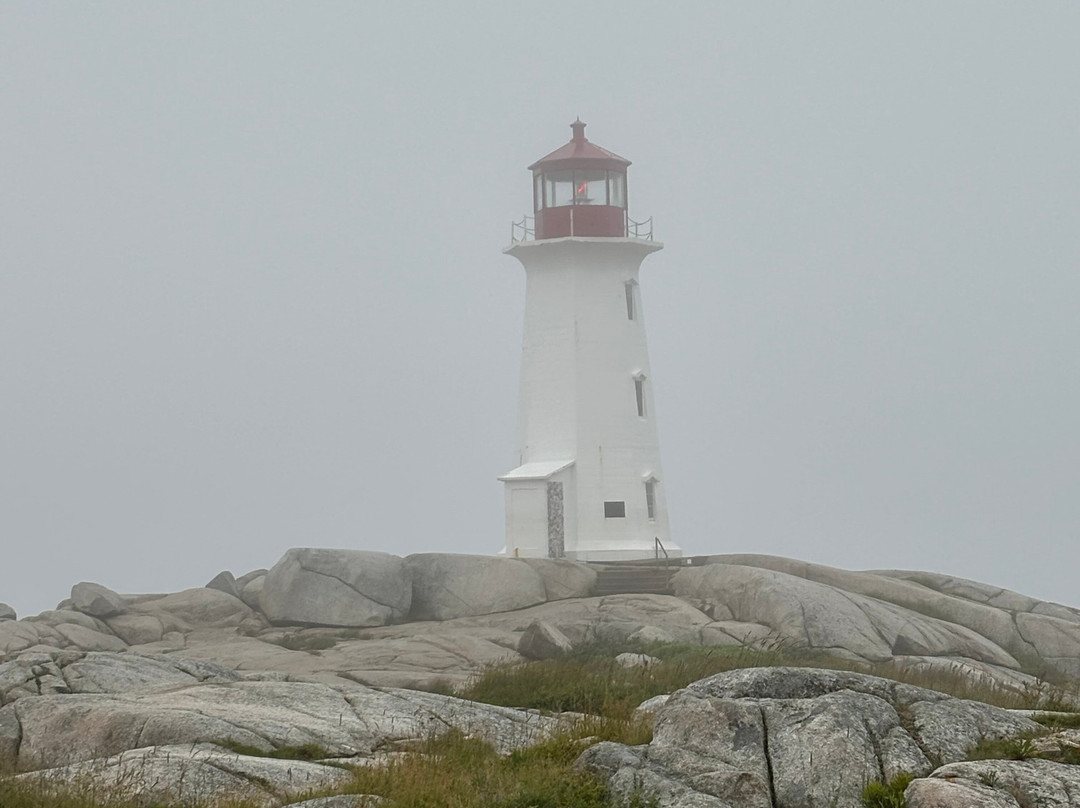Peggy's Cove Boat Tours景点图片