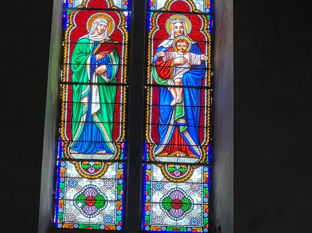 Église Saint-Pierre-Nant必去景点
