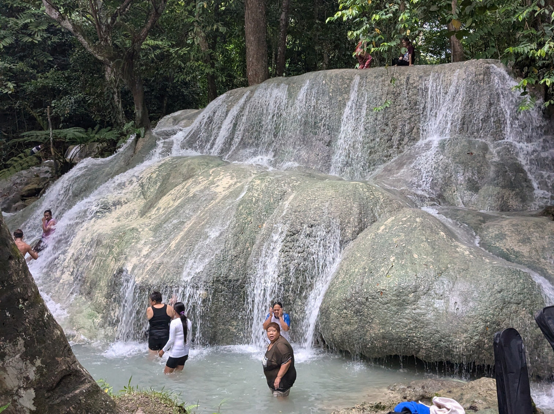 Panas Falls-达沃必去景点