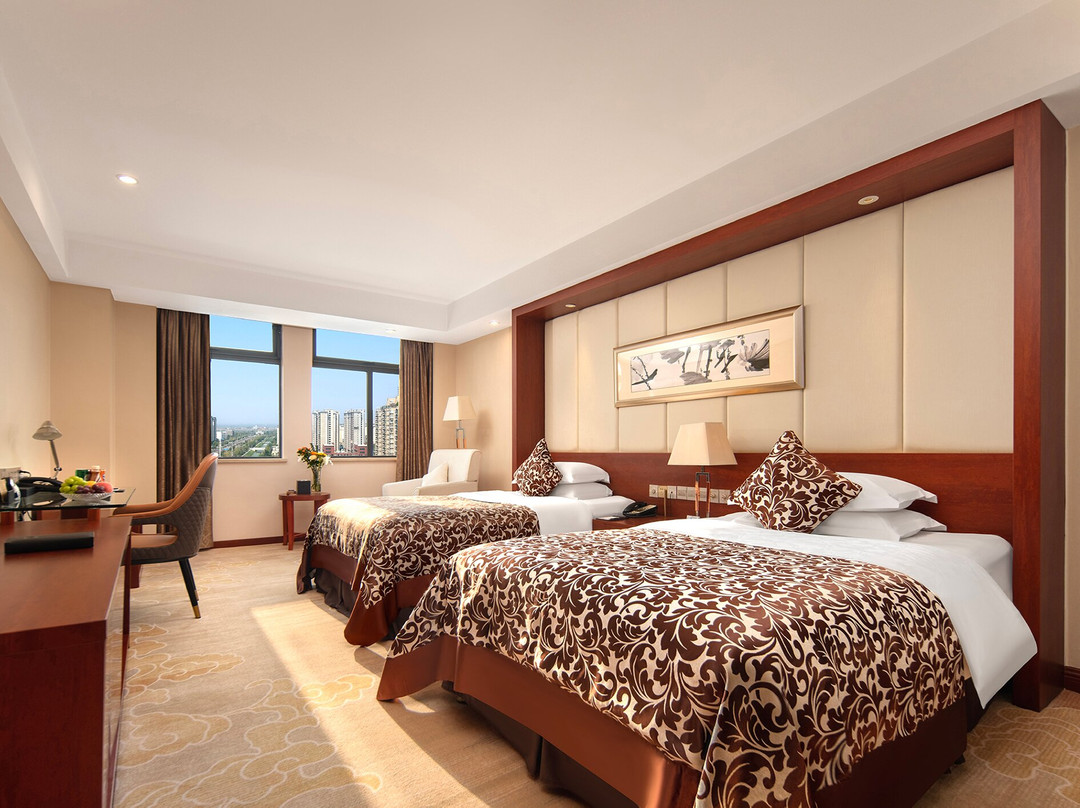 商丘华商维景国际大酒店主图